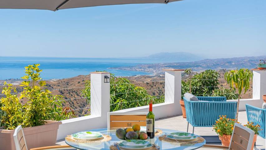 Chalet para 4 personas, con piscina y balcón/terraza en Axarquía - 2