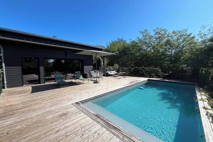 Location de vacances pour 8 personnes, avec Terrasse et Jardin à Rosières (Ardèche)