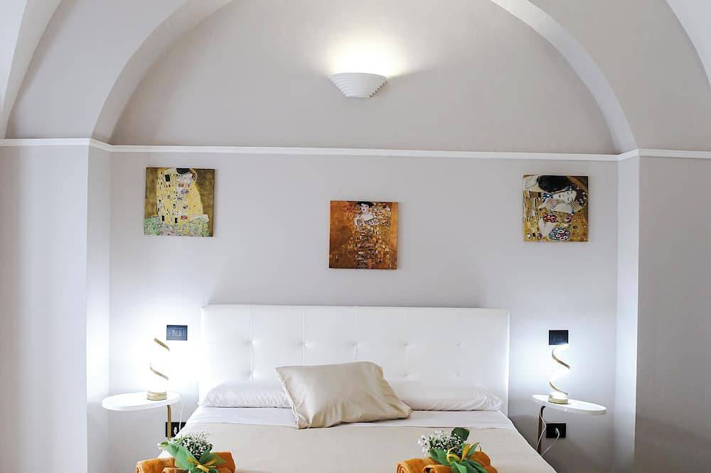 Completely renovated period house located in the historic center of the city in Triggiano, Bari Provinz