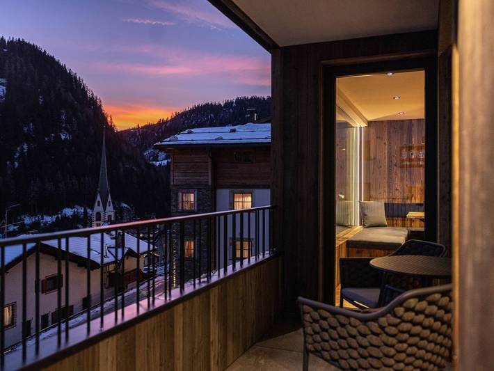 Ferienwohnung für 5 Personen, mit Sauna und Ausblick sowie Terrasse und Garten in den Dolomiten - 2