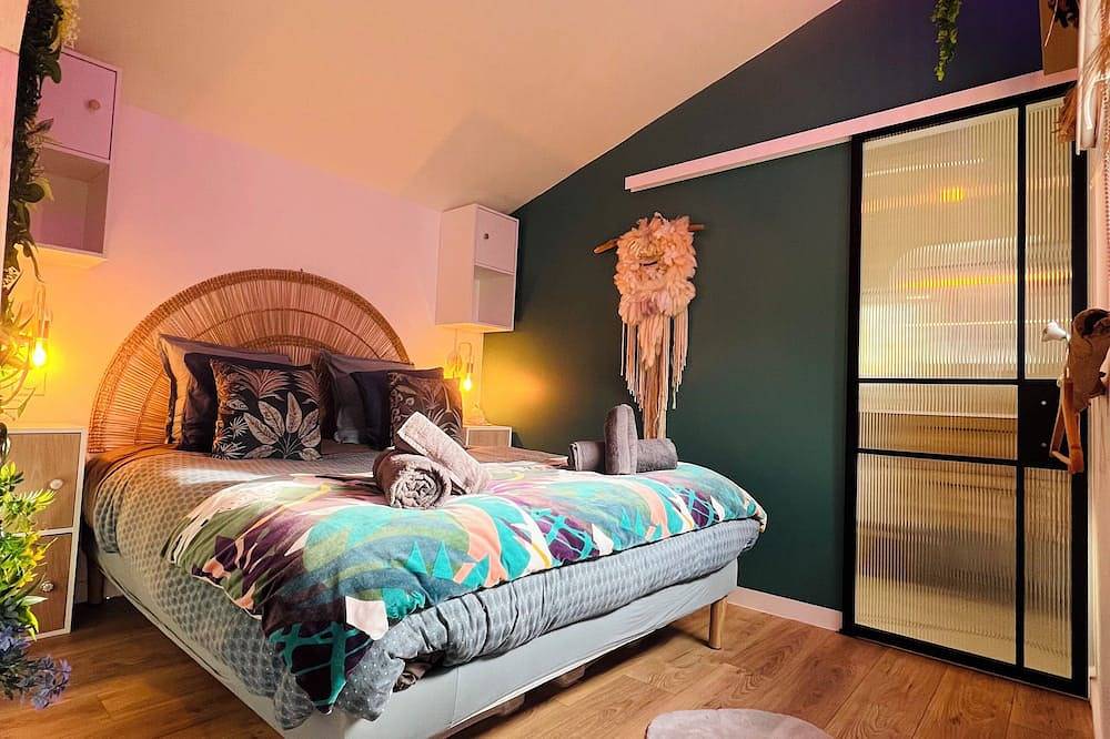 Apartamento entero, Evasion Tropicale : Independent artist studio - Bali - with Jacuzzi in Mérignac (Gironda), Región de Burdeos