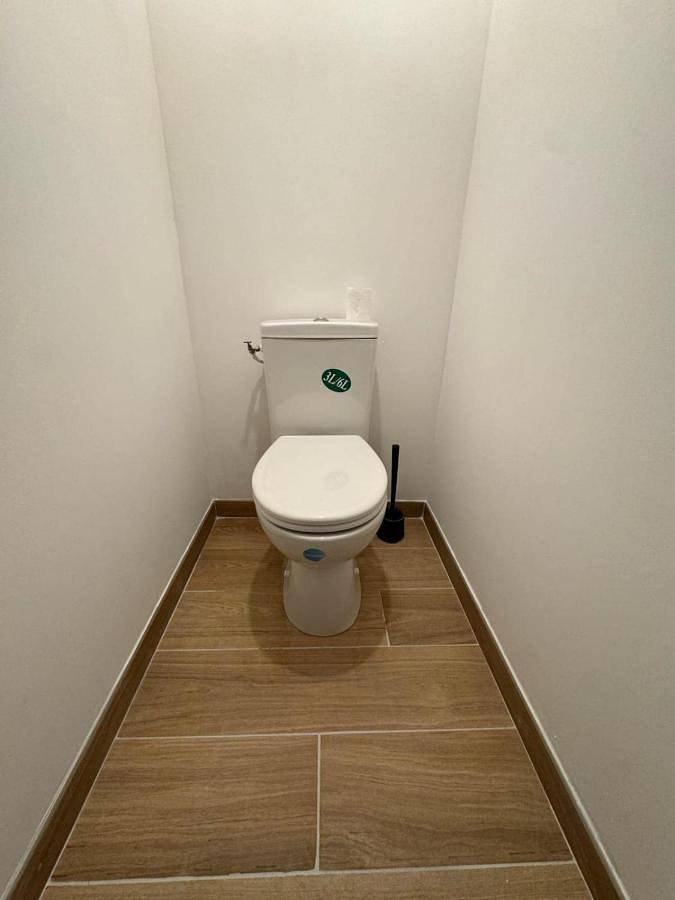 Location de vacances pour 12 personnes, avec piscine ainsi que jacuzzi et jardin à Bavent - 4