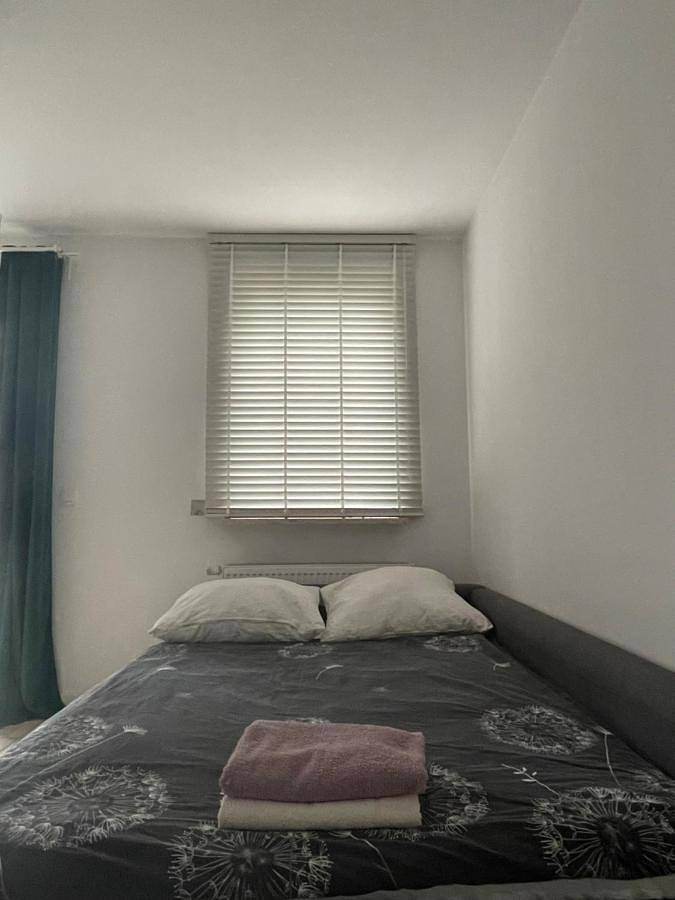 BnB für 2 Personen, mit Terrasse und Whirlpool sowie Garten in Warschau