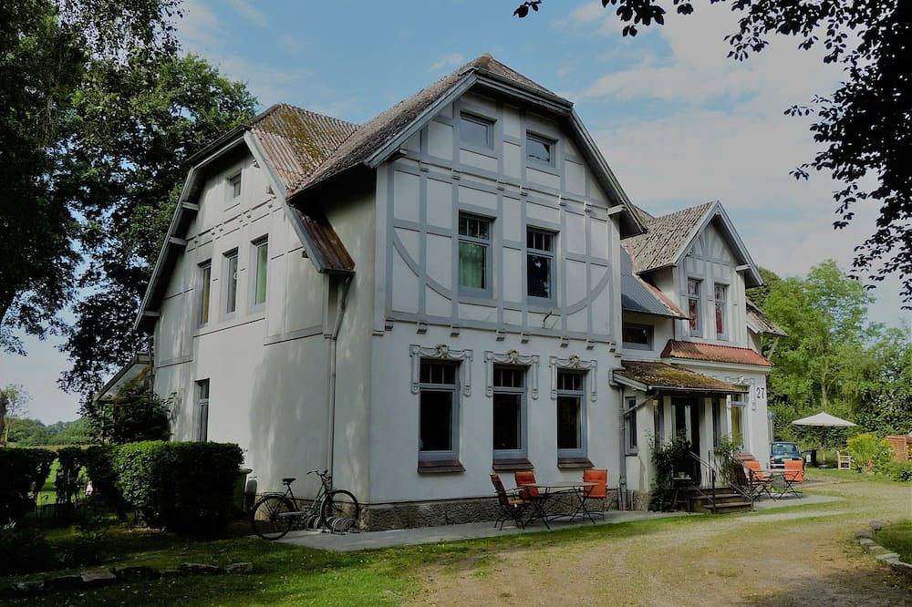 Alte Villa an der Schlei, zwischen Nordsee und Ostsee in Goltoft, Grünes Binnenland