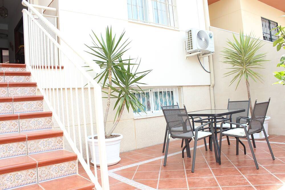 Casa Valdelagrana Playa, Parking & Wifi in Valdelagrana, El Puerto de Santa María