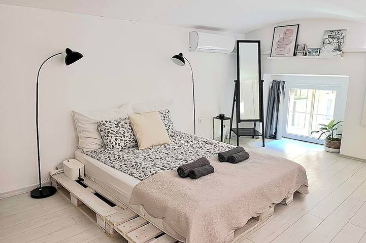 Appartement entier, Spacious, 2-bedroom apartment in Budapest with Ac & Netflix in Budapest, Danube-Ipoly National Park
