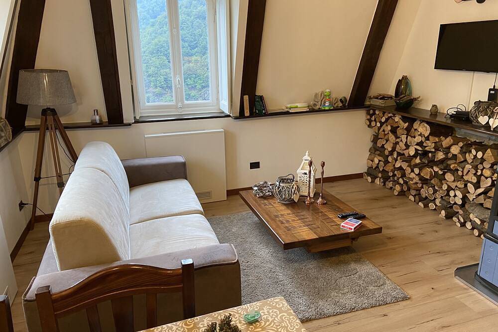 Ganze Wohnung, The Castle: A Magic Retreat in Cervatto, Walliser Alpen