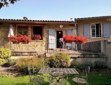 Gîte pour 6 personnes, avec terrasse et jardin à Montferrier