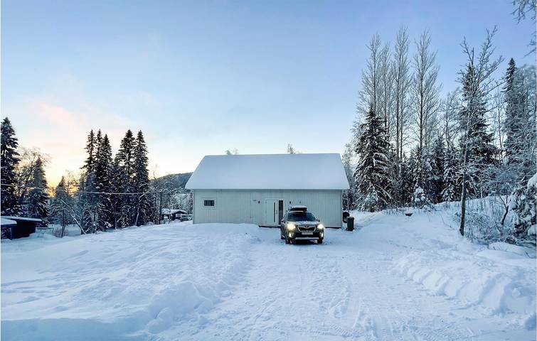 Hus för 8 Personer med trädgård in Jämtland