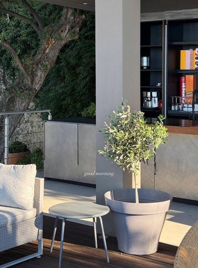 Villa pour 8 personnes, avec terrasse et vue ainsi que jardin et piscine à Roquebrune-Cap-Martin - 2