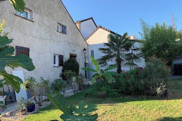 Location de vacances pour 10 personnes, avec Terrasse et Jardin à Argenteuil