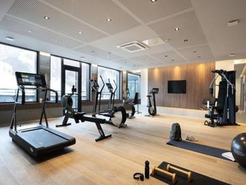 Chalet pour 10 personnes, avec balcon ainsi que piscine et sauna, adapté aux familles à Les Contamines-Montjoie