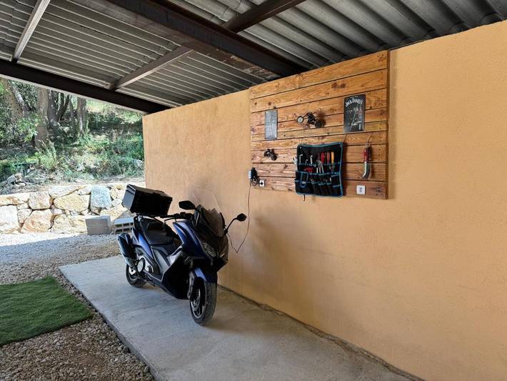 Location de vacances pour 4 personnes, avec Terrasse ainsi que Jardin et Piscine à Saint-Zacharie - 4