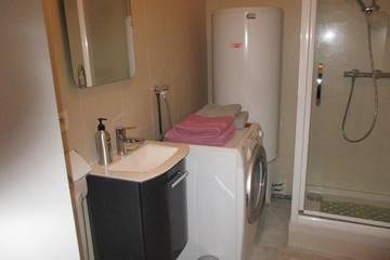 Appartement De Vacances pour 2 Personnes dans Viry-Châtillon, Essonne, Photo 1
