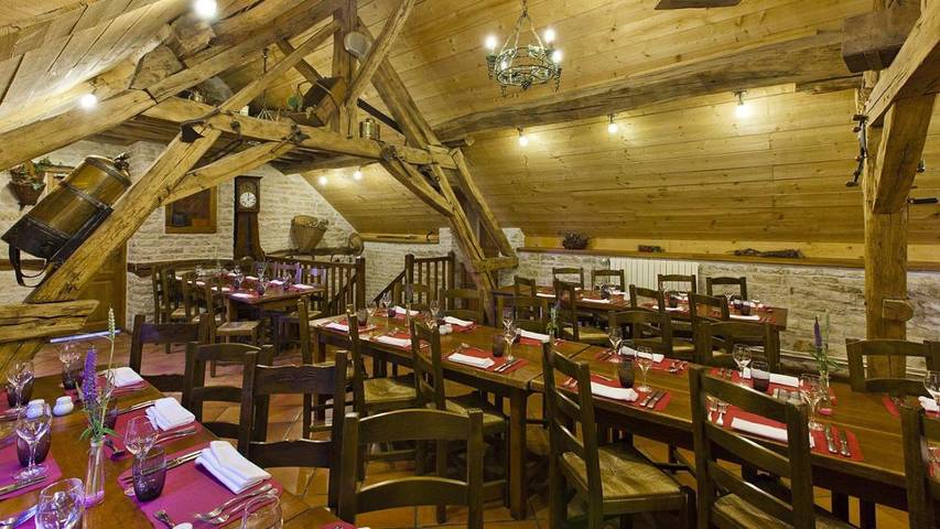 Hôtel pour 2 personnes, avec jardin, animaux acceptés dans Nitry - 4