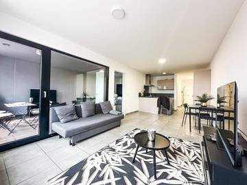 Gîte pour 4 personnes, avec terrasse et vue à Esch-sur-Alzette