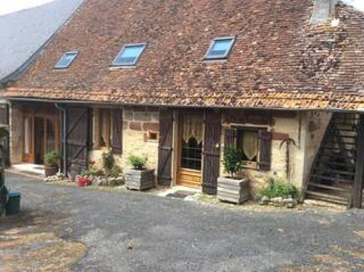 Gîte pour 8 personnes, avec piscine à Segonzac (Corrèze)