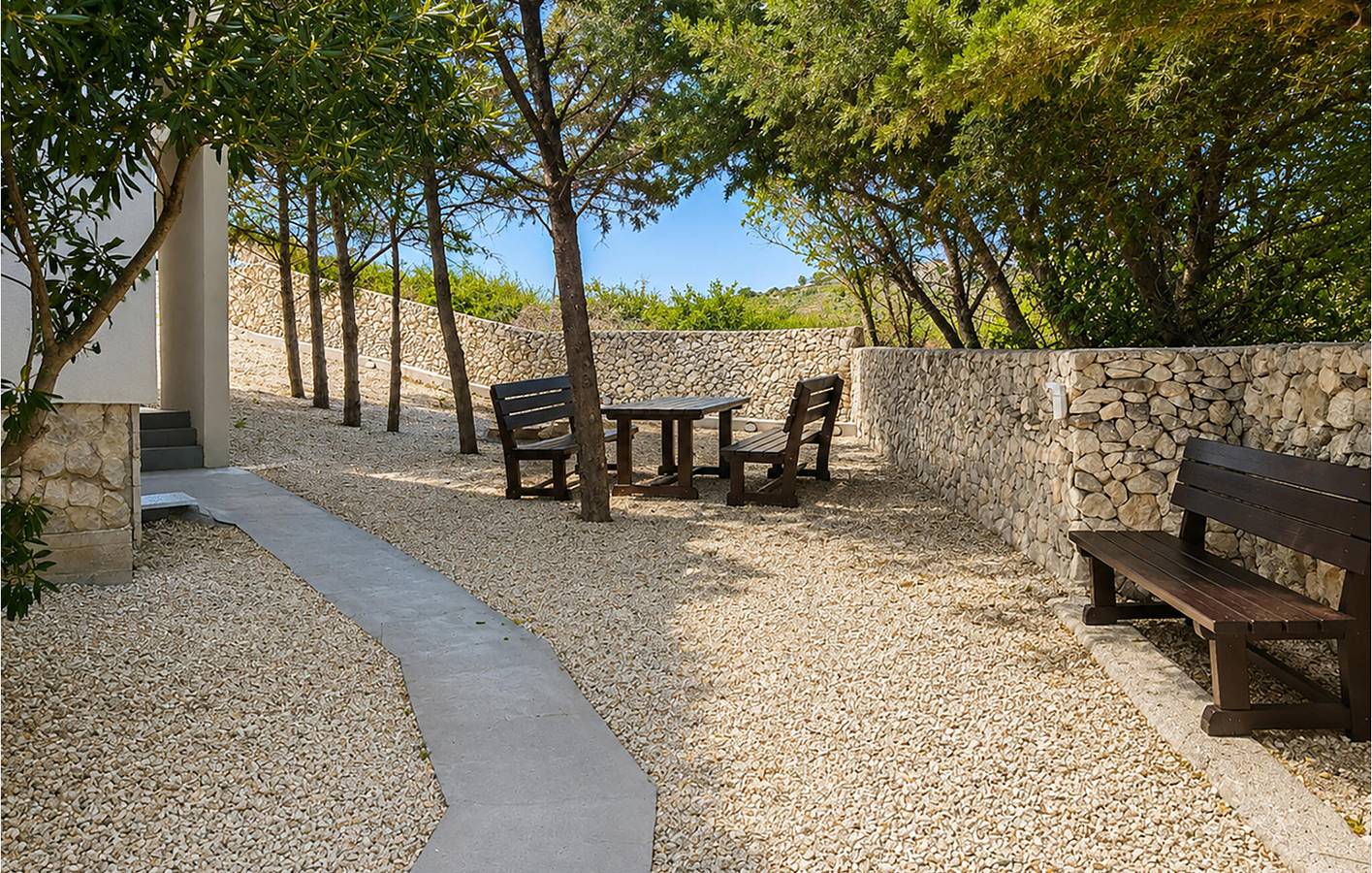 Ganze Ferienwohnung, Ferienwohnung mit Meerblick, WLAN und Parkplatz, 800 m vom Strand entfernt in Pag