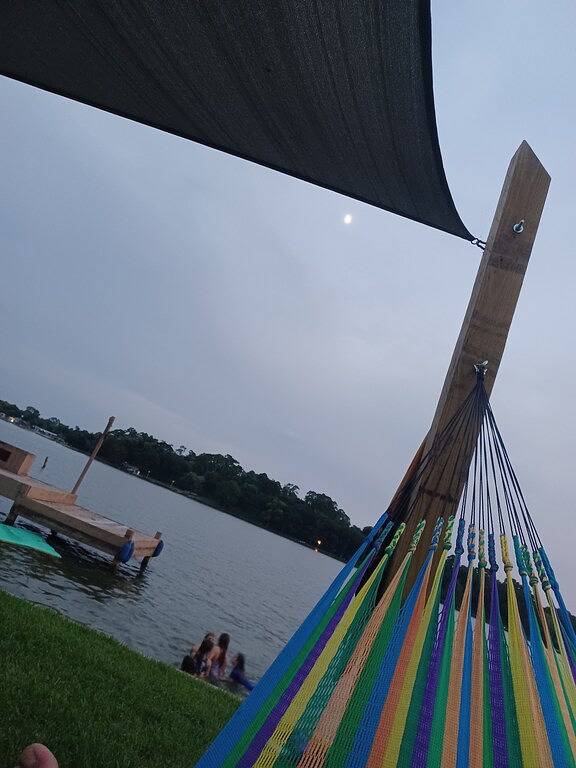 Vacation rental for 12 people, with yard in Lake Conroe