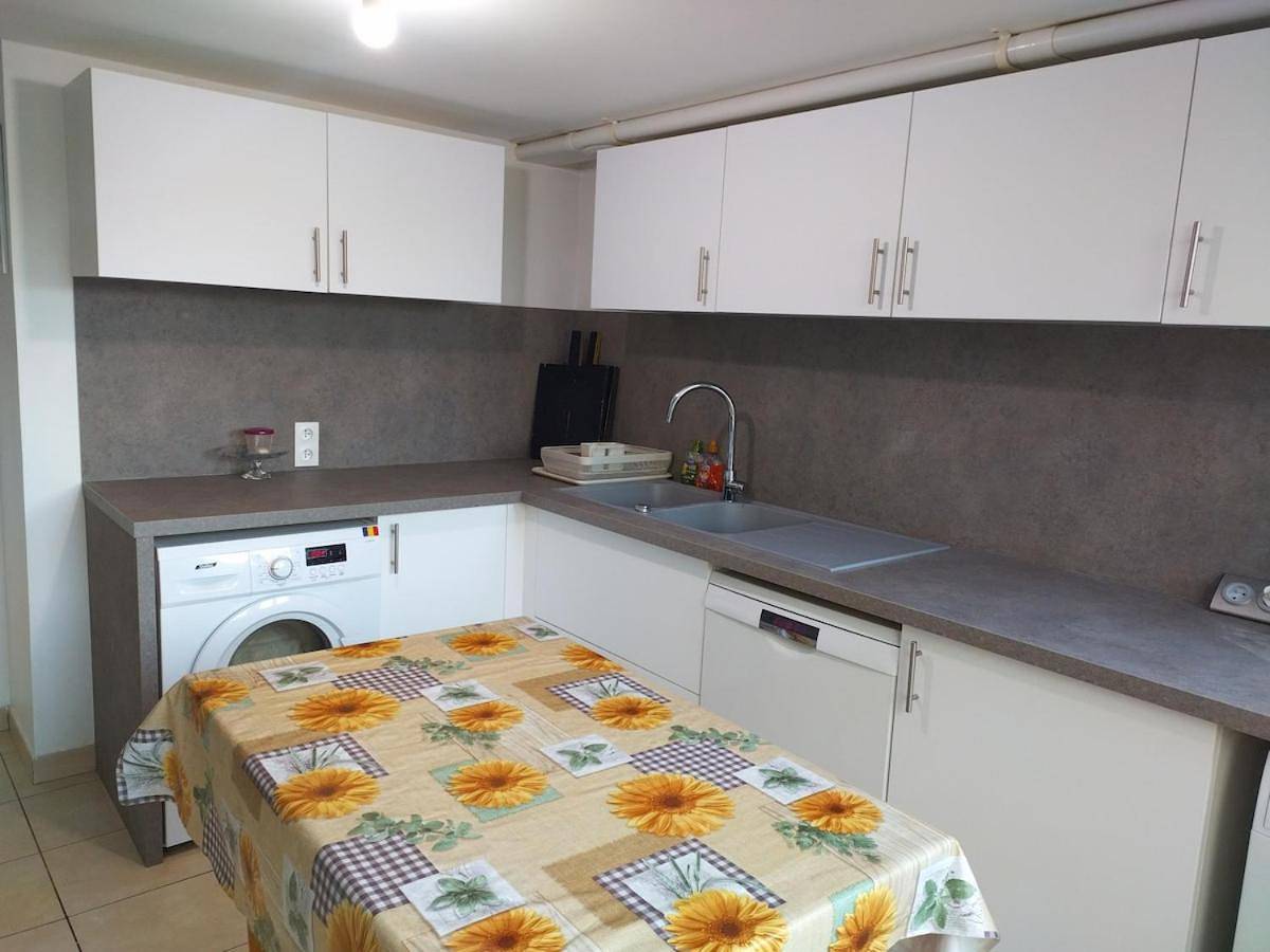 Townhouse - entire in Prinquiau, Vallée de la Loire