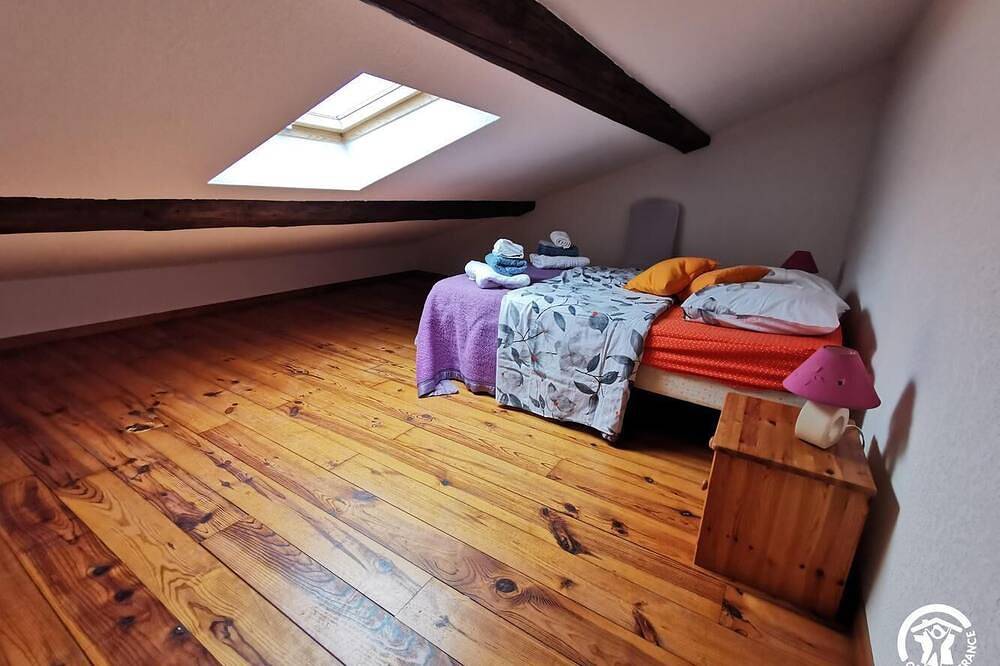 Appartement entier, Appartement pour vacances, cure thermale, mission, etc. in Bédarieux, Région de Béziers