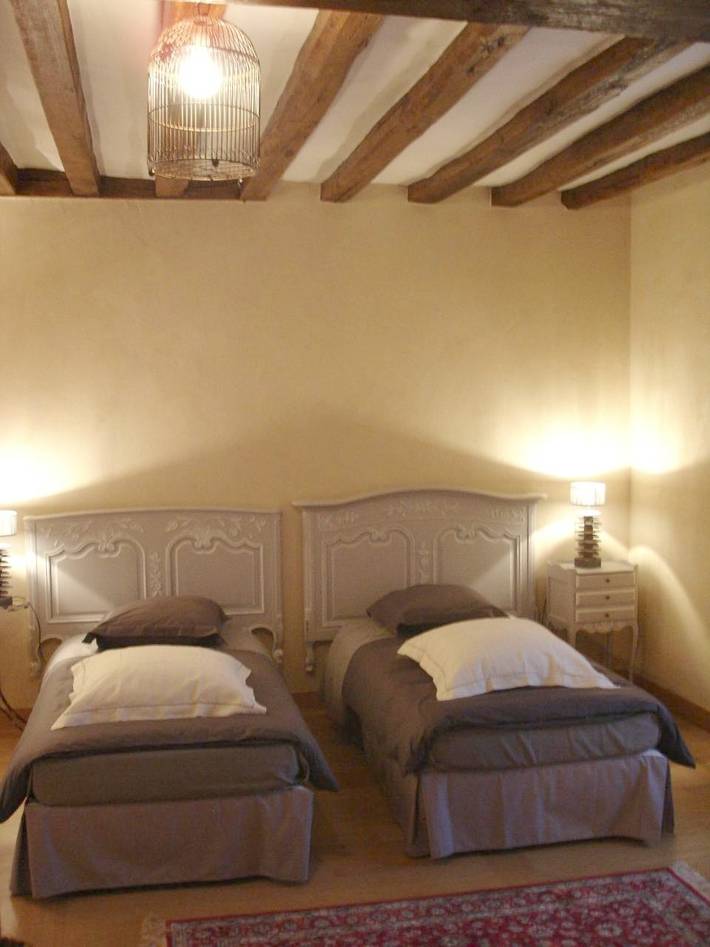 Location de vacances pour 2 personnes, avec terrasse et jardin à Maresché - 3