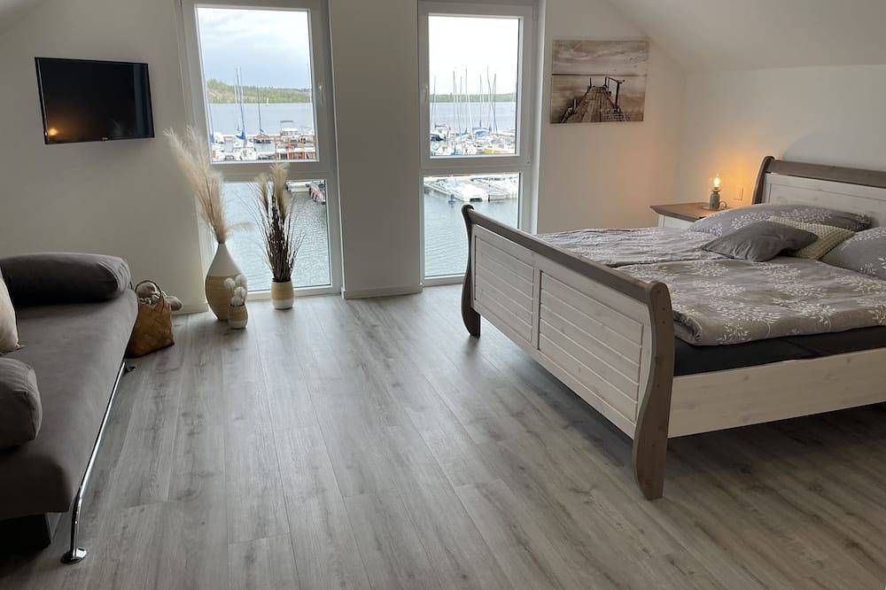 Ferienhaus Heinz, direkt am See mit eigenem Badesteg! in Mücheln (Geiseltal), Saale-Unstrut