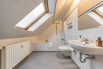 Vacation Apartment for 6 Guests in Leipzig-South, Leipzig, Picture 3