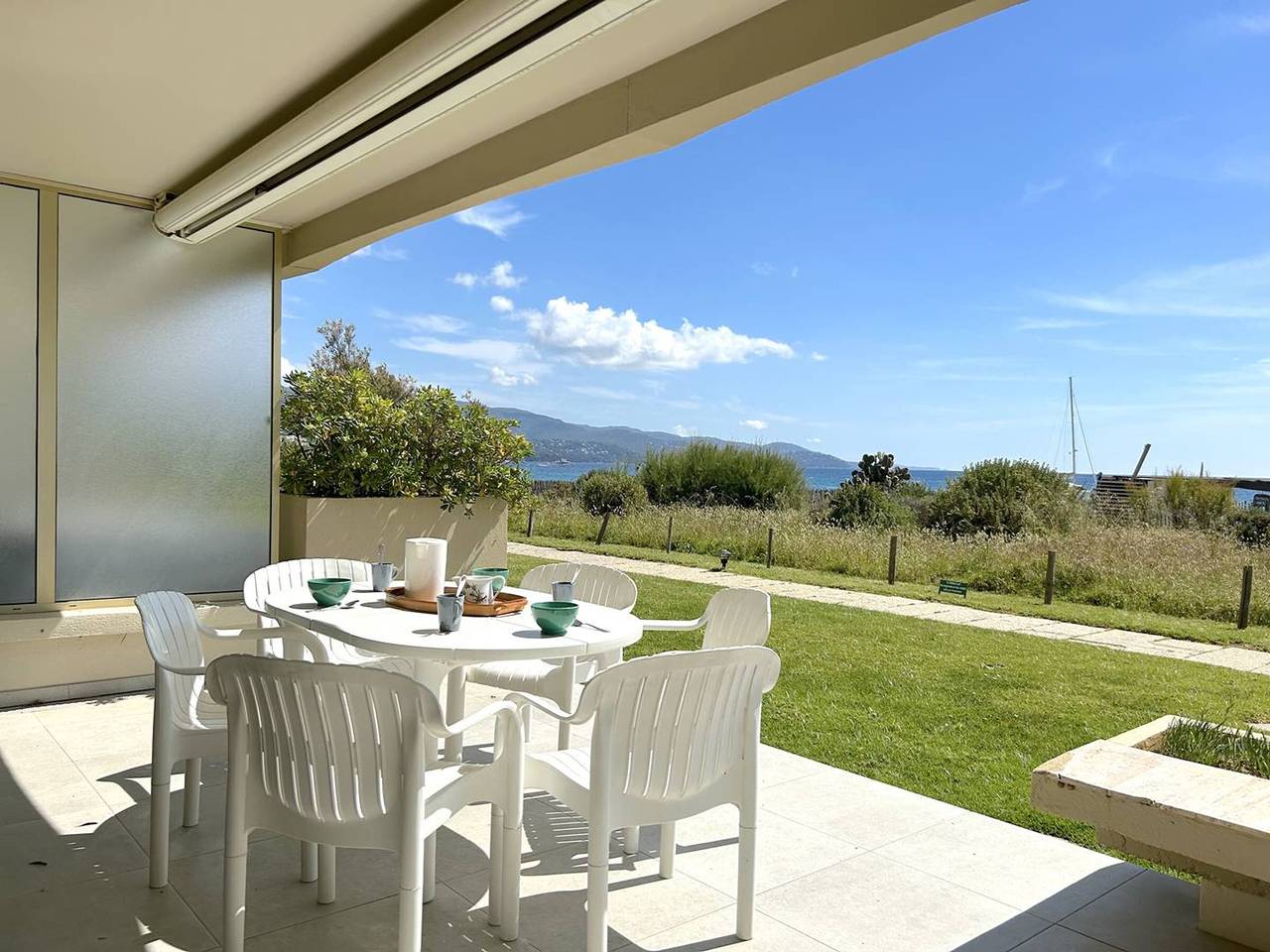 Entire apartment, 3-room apartment for 4 people with parking in Le Lavandou in Le Lavandou, Parc national Port-Cros