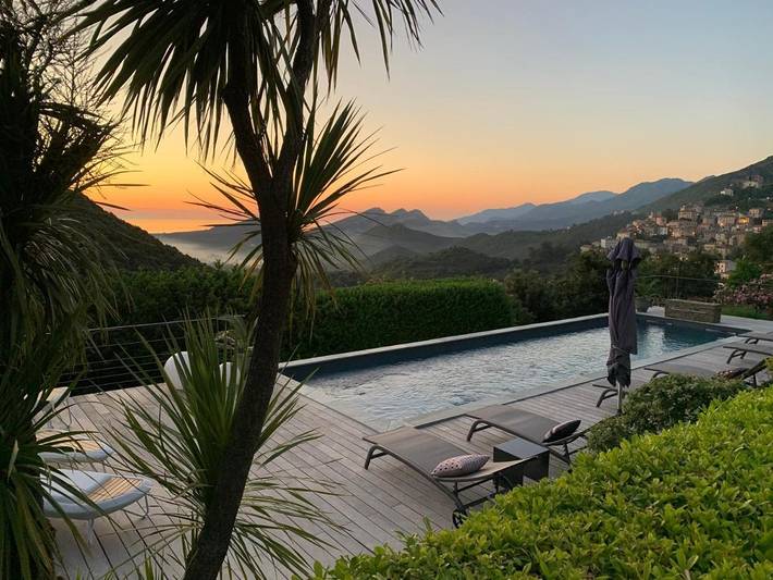 Maison d’hôte pour 2 personnes, avec piscine ainsi que vue et jardin à Oletta