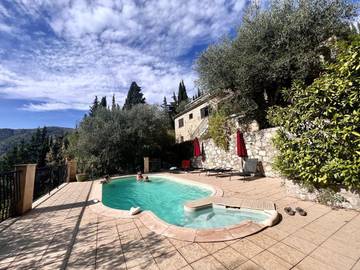 Cottage pour 12 personnes, avec piscine ainsi que vue et jardin à Drap