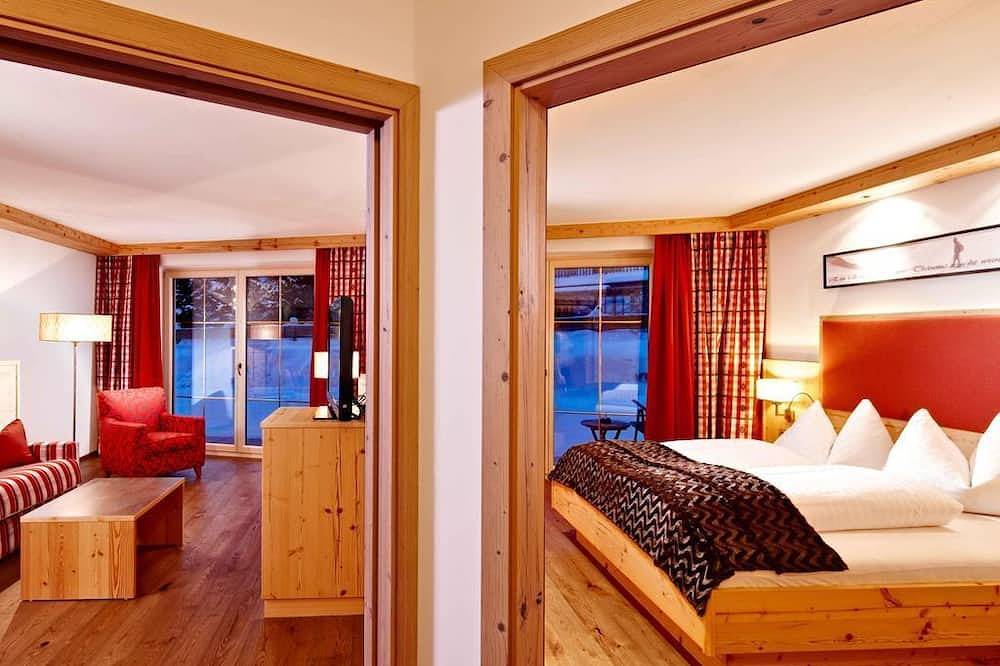 Ganze Wohnung, Enzian Suite Family - Biohotel Castello Koenigsleiten in Königsleiten, Kitzbüheler Alpen