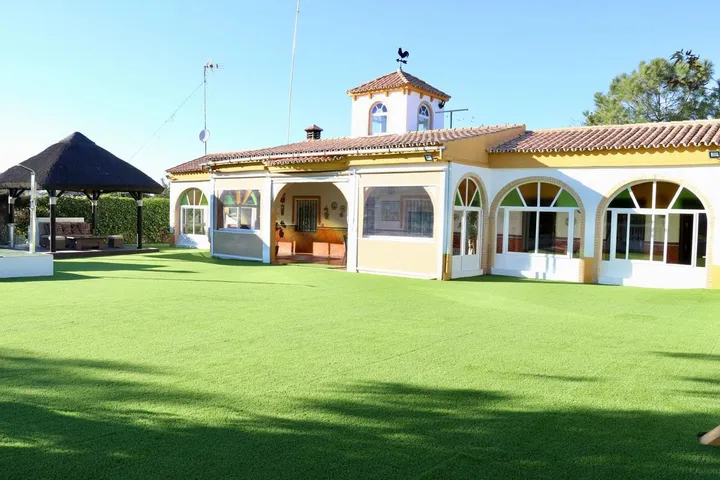 Casa de vacaciones para 8 personas, con jardín además de piscina y vistas - 1