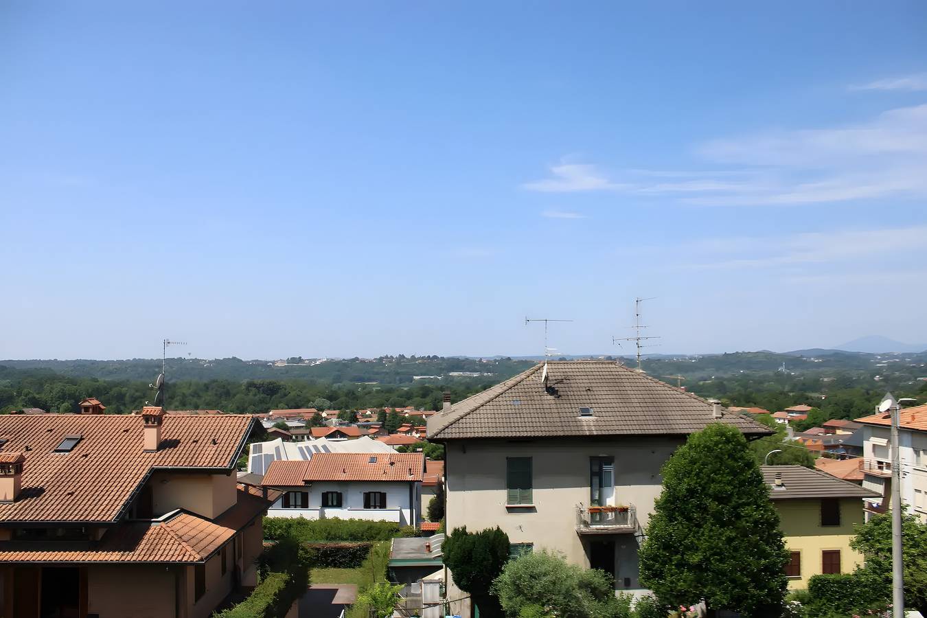 Appartement entier, Appartement 'Dream House' avec balcon et climatisation in Senna Comasco, Brianza