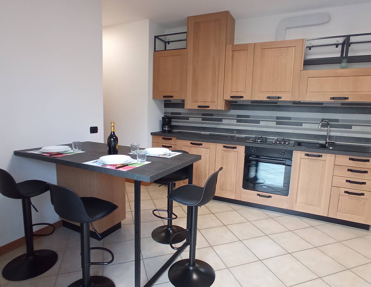 Appartement entier, Belmonte Holiday Apartment in Brezzo di Bedero, Lac Majeur (Lombardie)