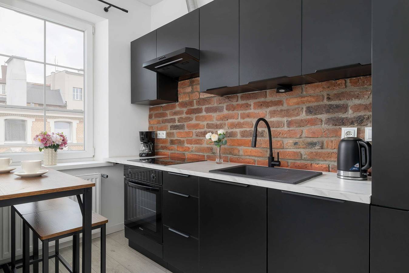Ganze Wohnung, Cozy Apartment with Atmospheric Interior   Pet Friendly in Kattowitz, Schlesien