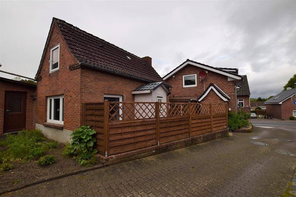 Süßes Apartmenthäuschen in Burg in Burg (Dithmarschen), Burg und Umgebung Region