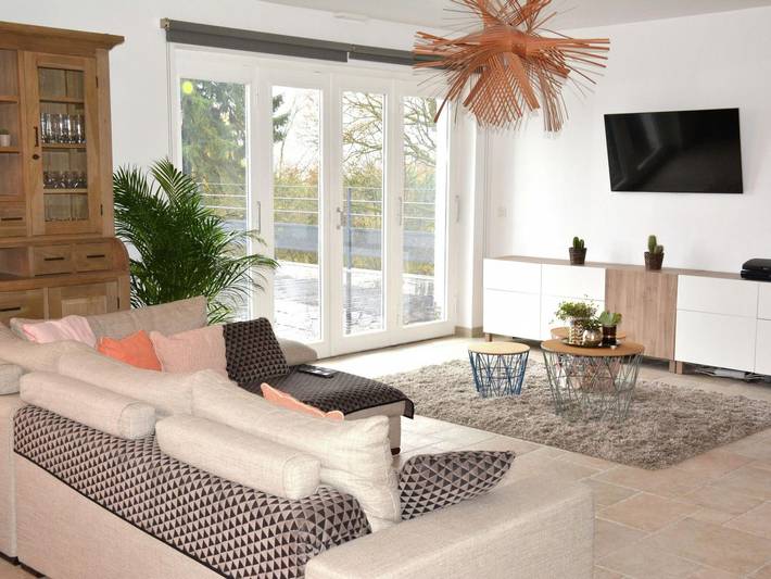 Location de vacances pour 11 personnes, avec Balcon et Jardin ainsi que Piscine et Sauna à Stoumont - 2