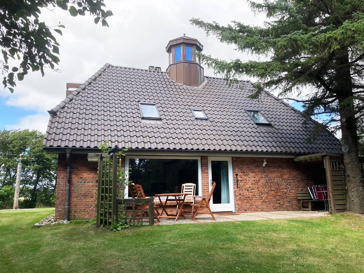 Ferienhaus 'Südfeddersbüll' mit Gemeinschaftsgarten und Wi-Fi in Emmelsbüll-Horsbüll, Nordfriesland