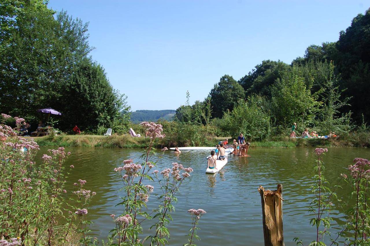 Caravan Miekie Camping La Foret du Morvan in Larochemillay, Parc naturel régional du Morvan