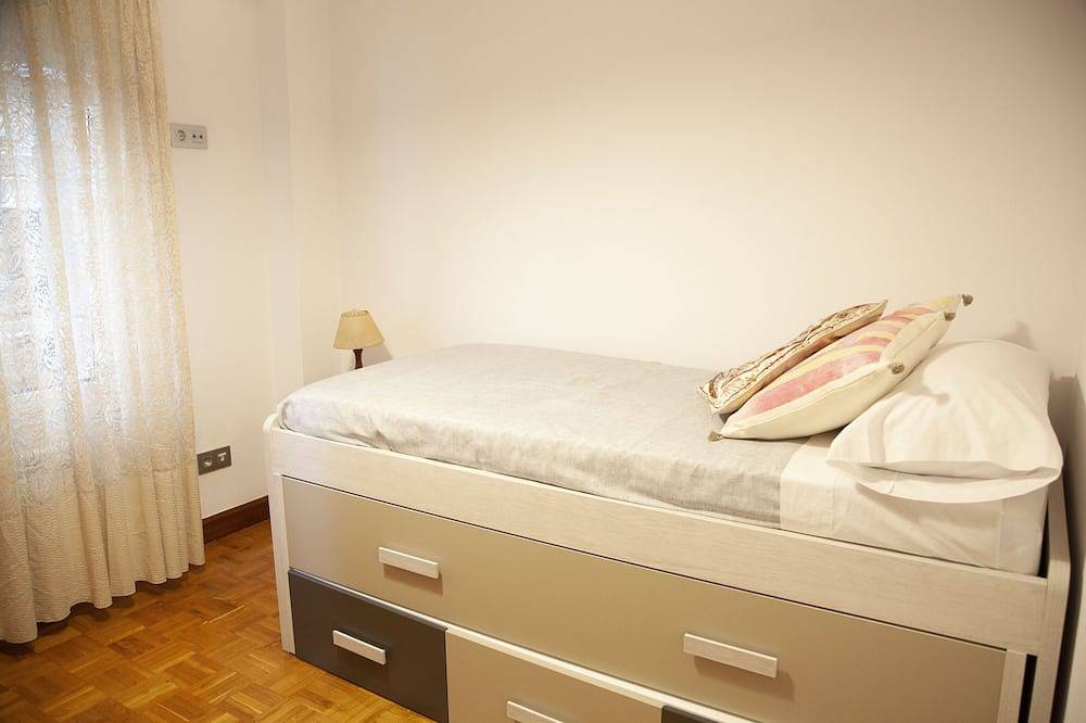 Apartment in the Campos next to the beach of San Lorenzo in Gijon, Costa Verde (Spagna)