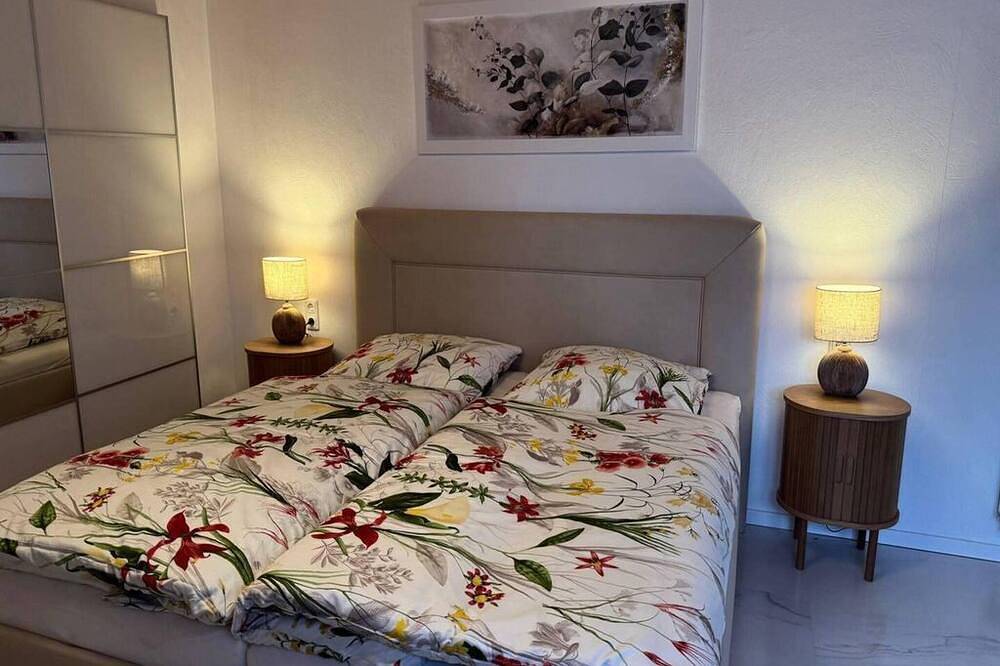 Ganze Wohnung, Ferienwohnung im Kannenbäckerland - gemütliche Ferienwohnung mit Wintergarten in Alsbach, Westerwald