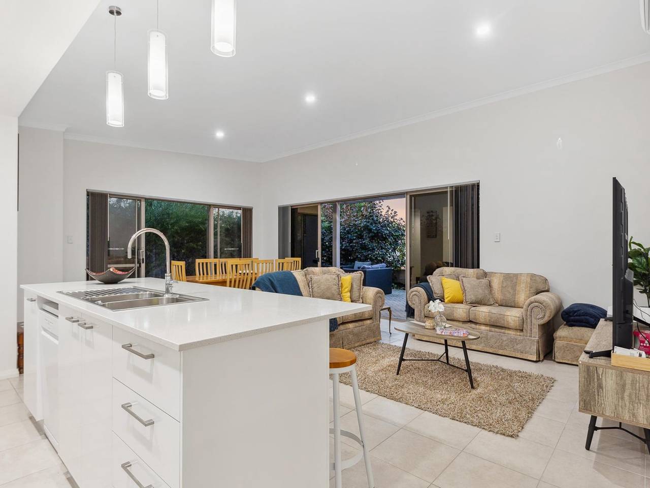 Ganze Wohnung, Geräumiges Familienhaus in Wannanup, Mandurah in Mandurah, Western Australia