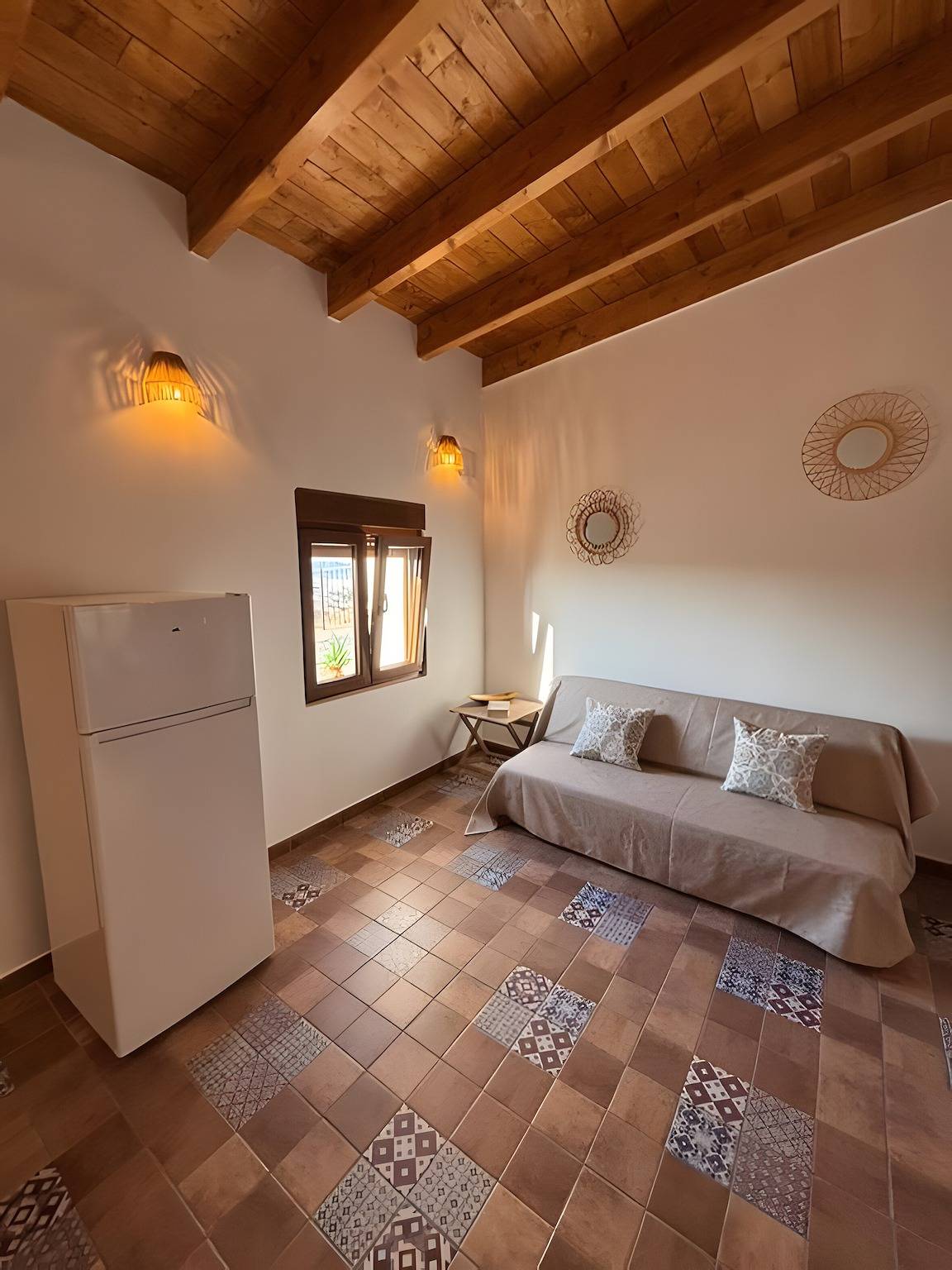 Apartamento entero, Apartamento 'Isabella' con vistas a la montaña, Wi-Fi y aire acondicionado in Játiva, Provincia de Valencia