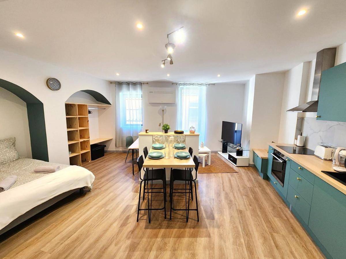 Appartement entier, Studio Apartment in Marmande, Région de Marmande