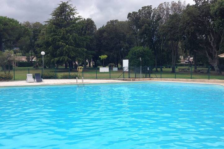 Maison de vacances pour 6 personnes, avec terrasse et piscine