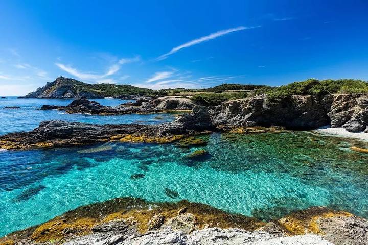 Location de vacances pour 4 personnes, avec Balcon et Piscine à Six-Fours-les-Plages