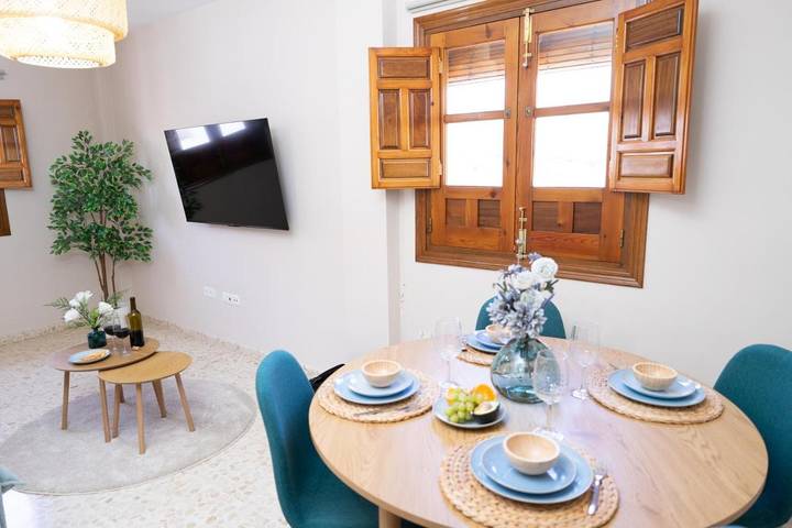 Apartamento de vacaciones para 6 personas, con terraza y vistas - 1