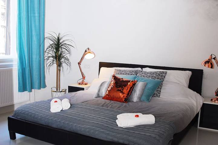 Appartement entier, Luxueux Downtown Appartement avec 4 chambres, 4 salle de bains in Budapest, Danube-Ipoly National Park