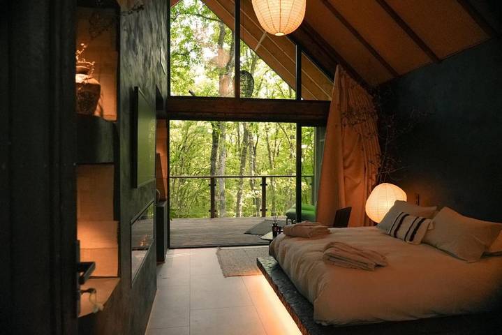 Location de vacances pour 2 personnes, avec Balcon et Terrasse ainsi que Jacuzzi et Jardin à Turenne - 3
